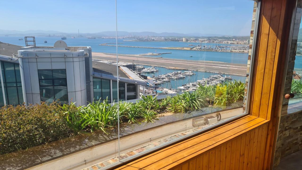 Ocean Spa Plaza Resort Apartment Gibraltar Extérieur photo