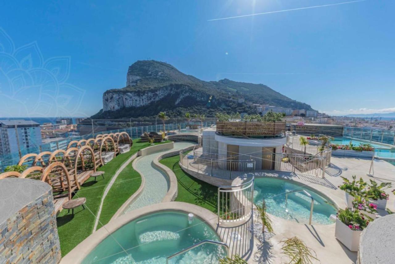 Ocean Spa Plaza Resort Apartment Gibraltar Extérieur photo