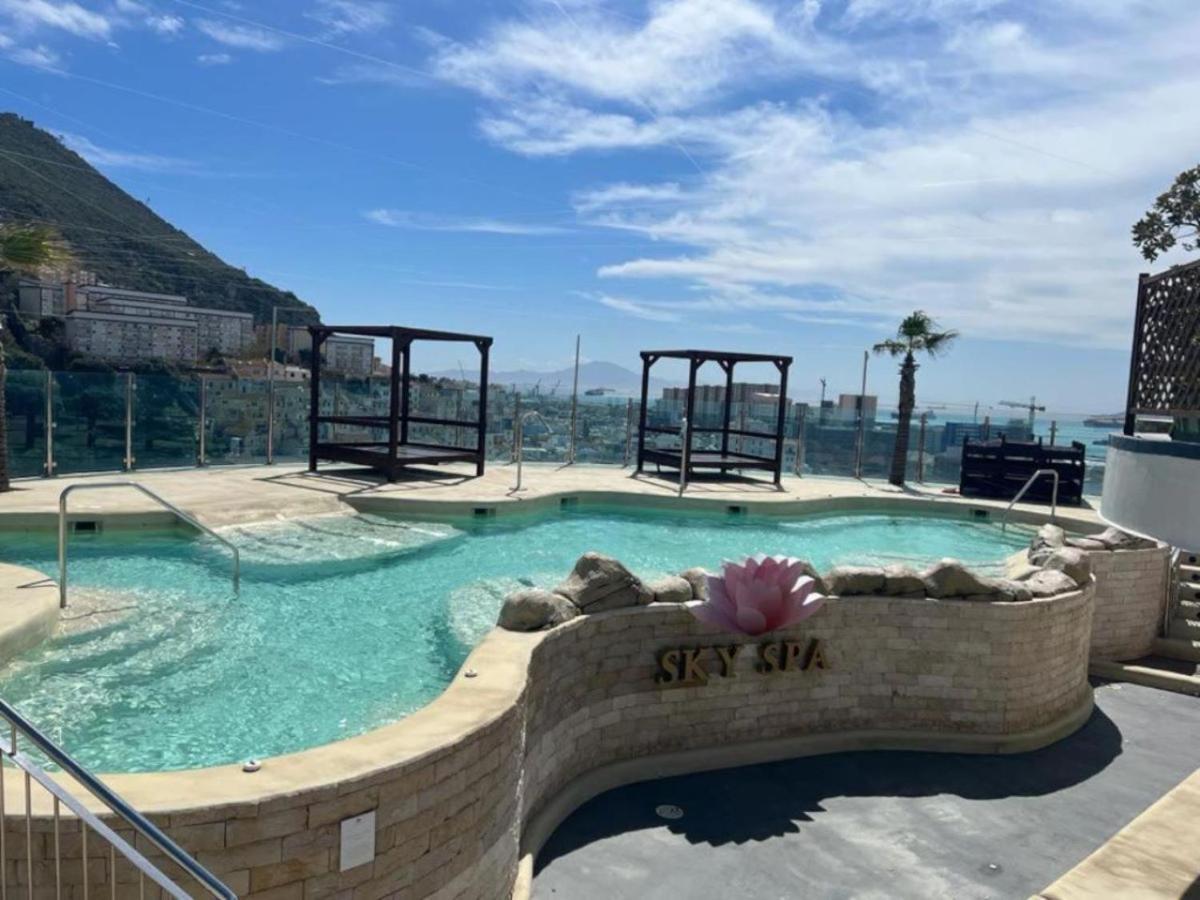Ocean Spa Plaza Resort Apartment Gibraltar Extérieur photo